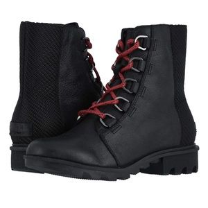 SOREL Phoenix Short Lace waterproof boot